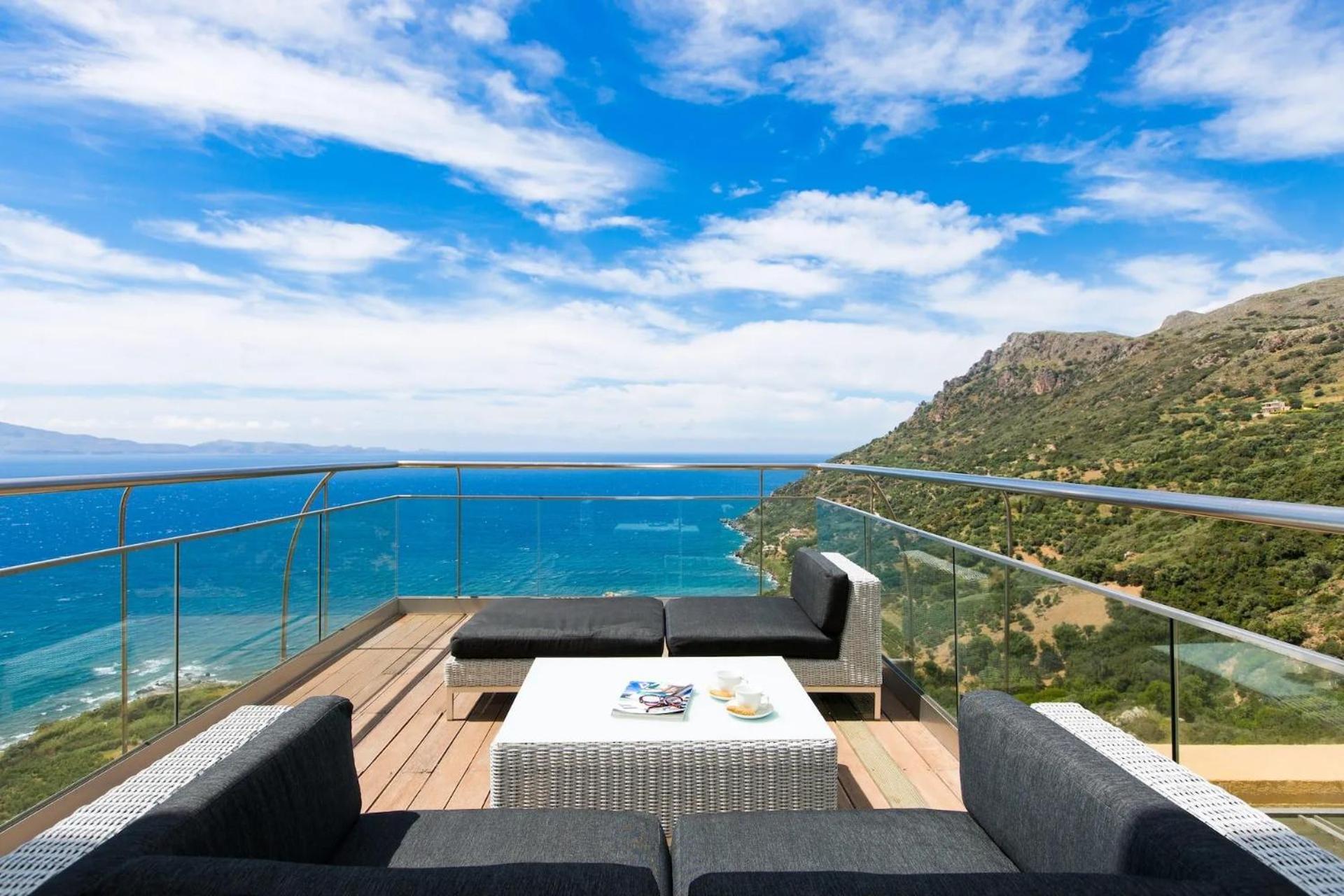חאניה Beachfront Ravdoucha Epavlis Eleni Villa - Pool, Hot Tub, Gym, Sauna, Private Parking, Wifi מראה חיצוני תמונה
