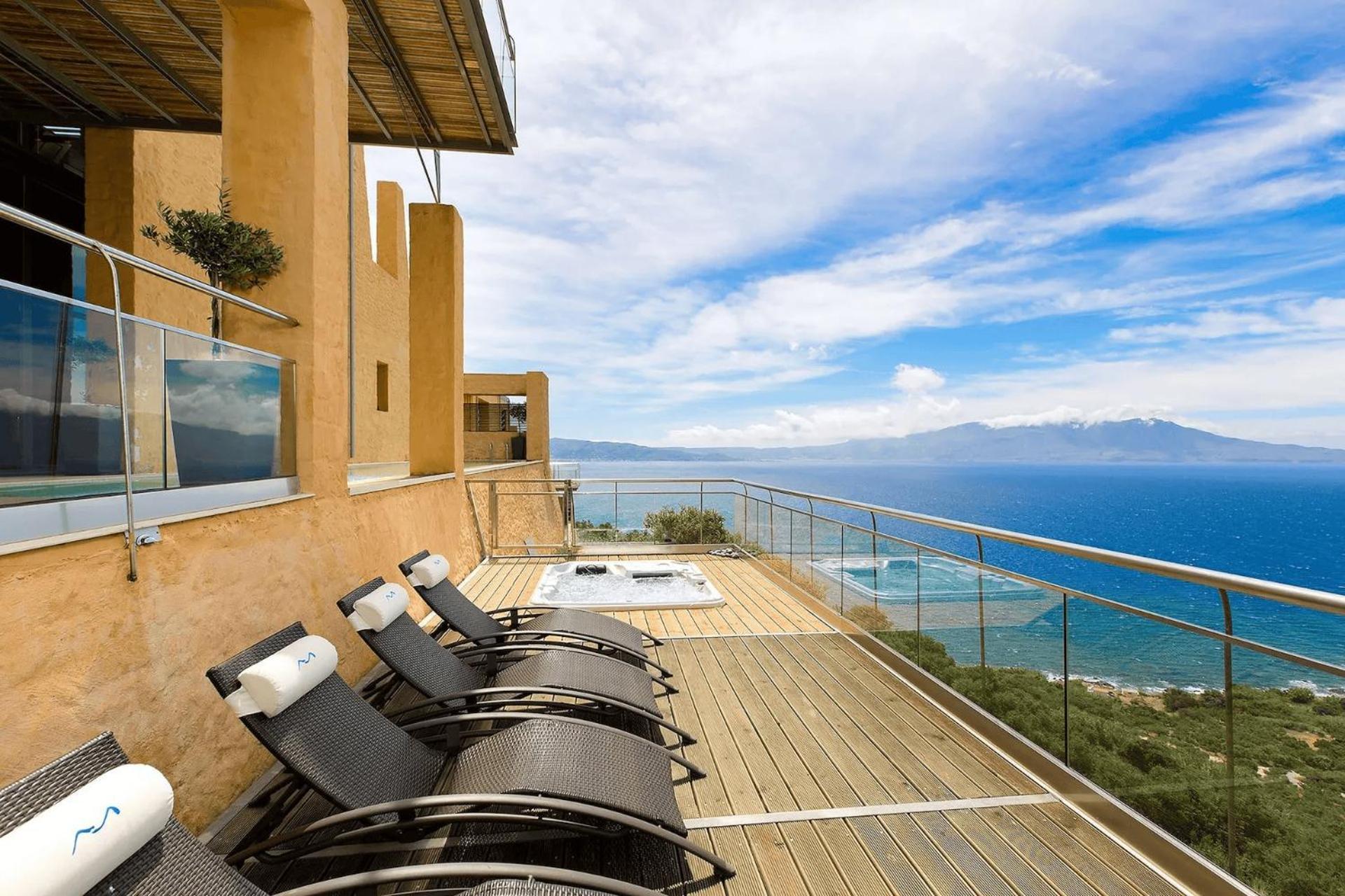 חאניה Beachfront Ravdoucha Epavlis Eleni Villa - Pool, Hot Tub, Gym, Sauna, Private Parking, Wifi מראה חיצוני תמונה