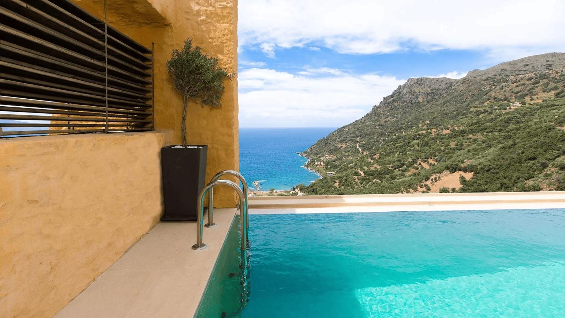 חאניה Beachfront Ravdoucha Epavlis Eleni Villa - Pool, Hot Tub, Gym, Sauna, Private Parking, Wifi מראה חיצוני תמונה